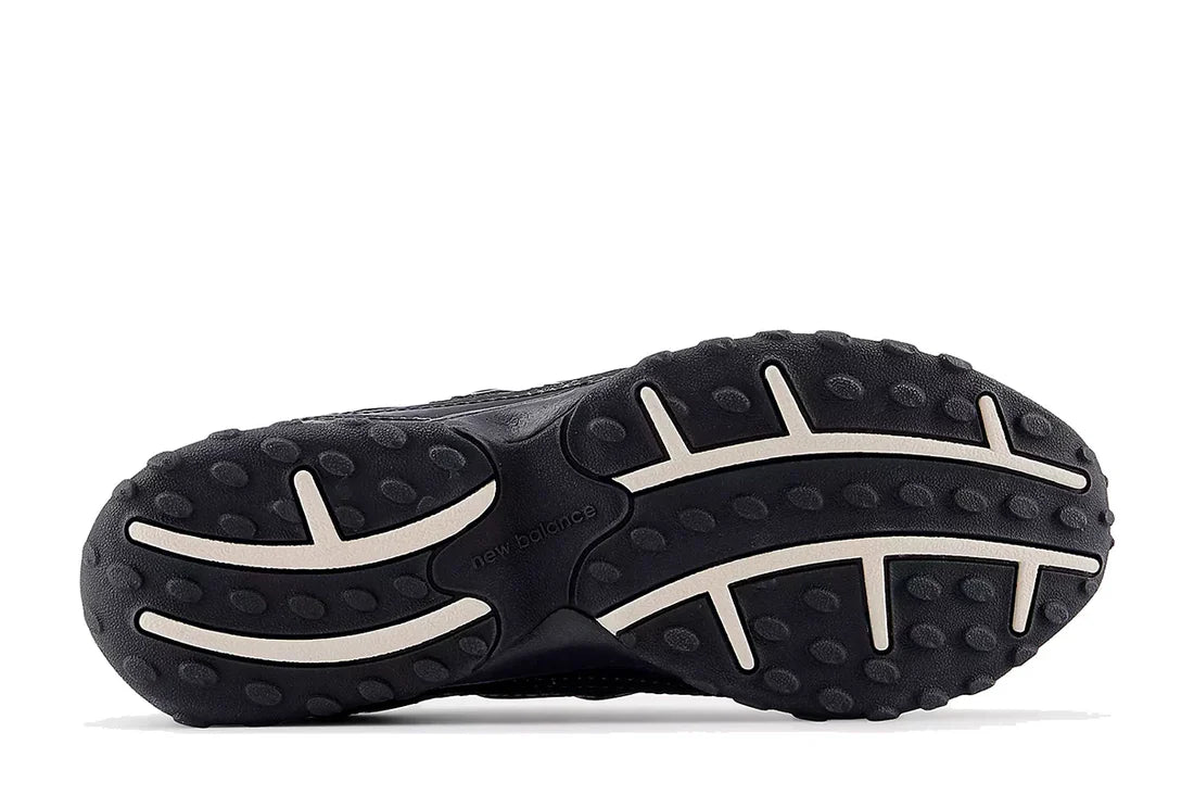 New Balance 204L