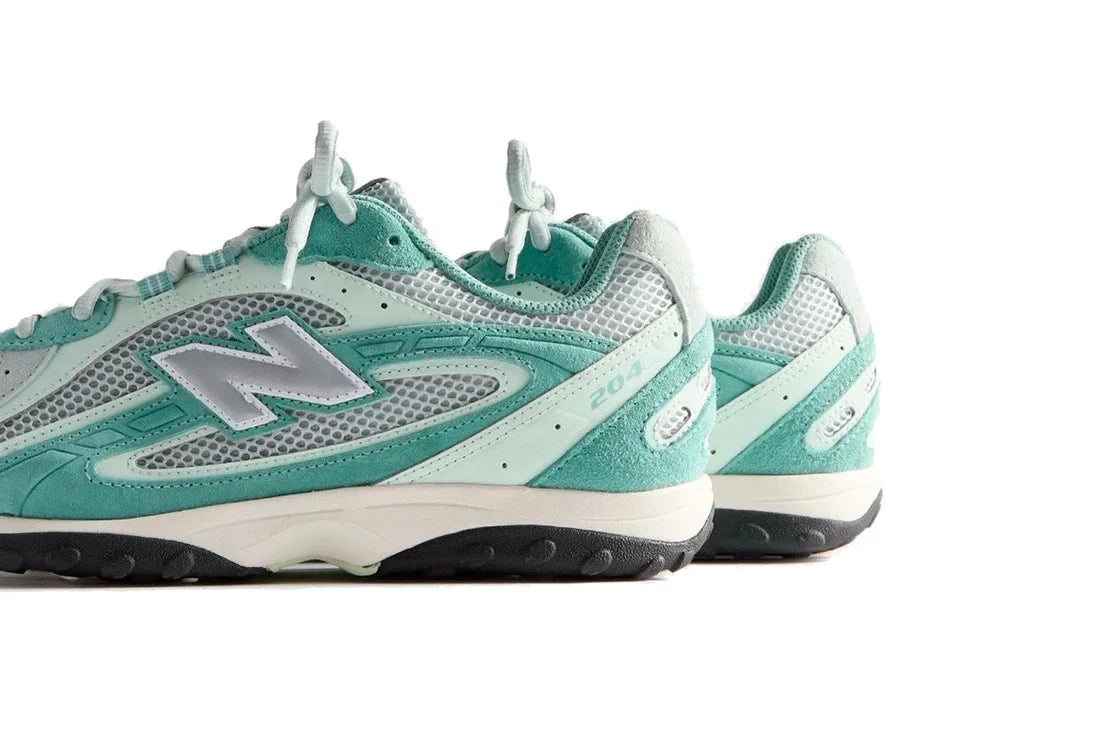 New Balance 204L