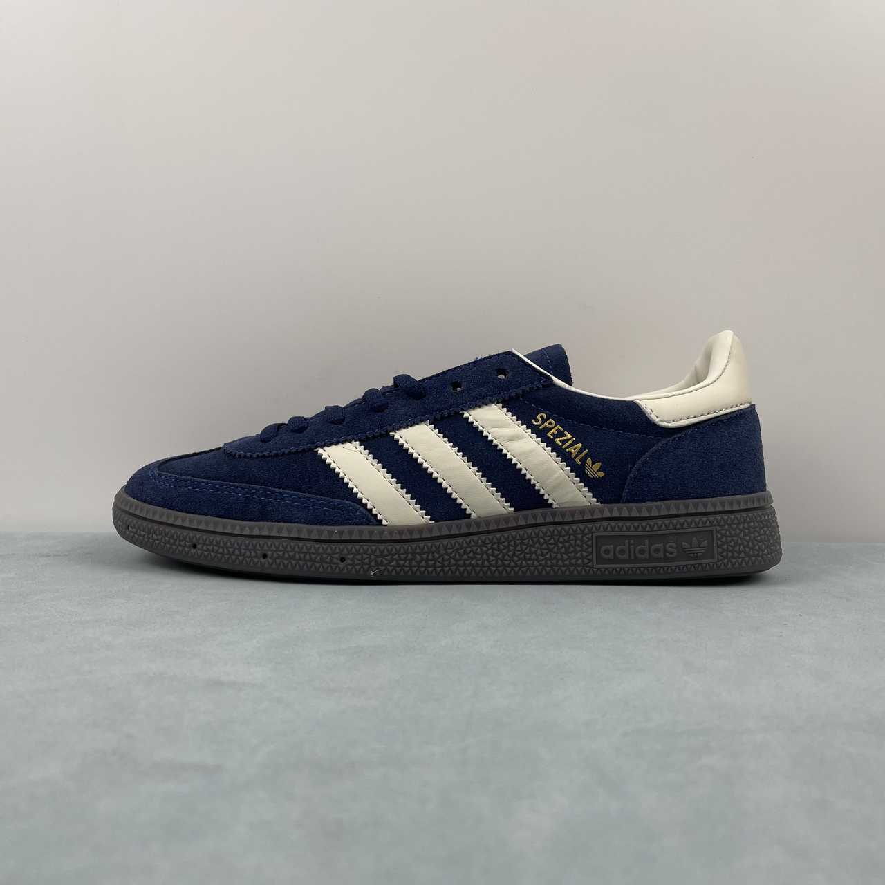 Adidas Spezial