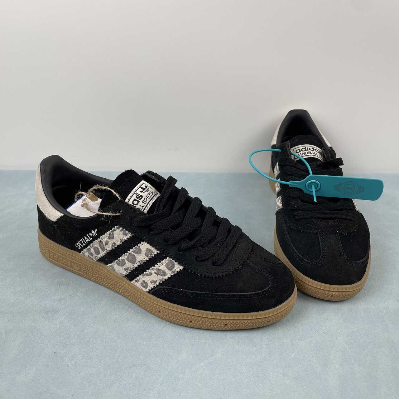 Adidas Spezial