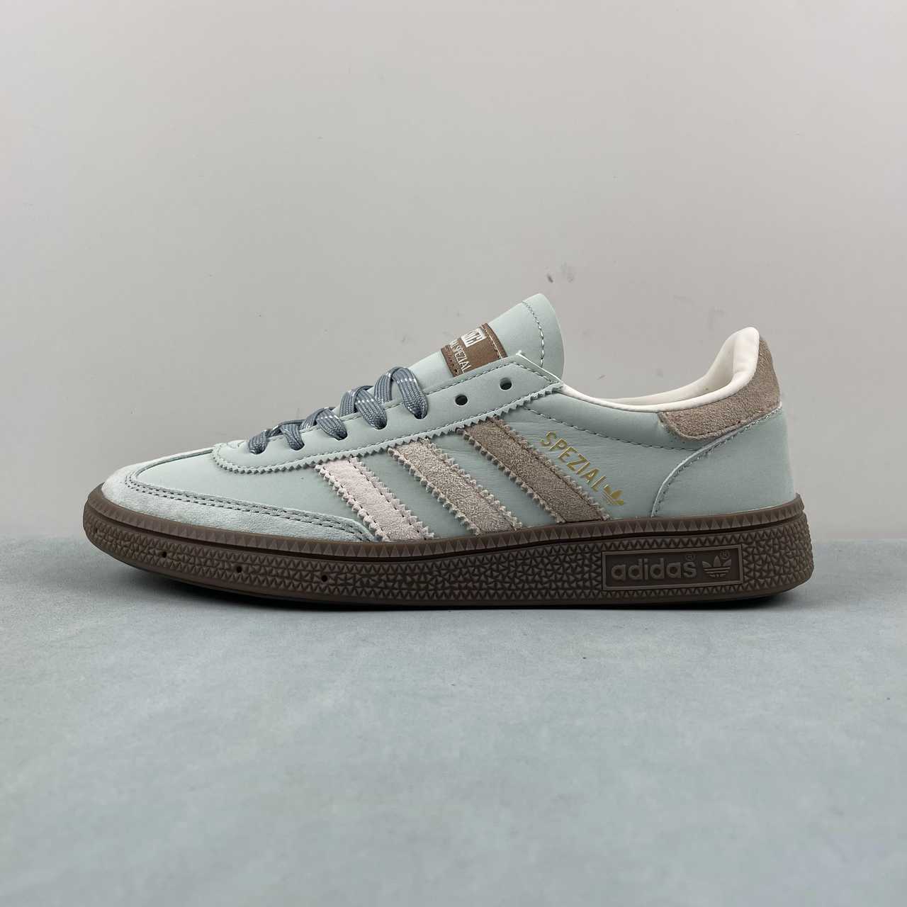 Adidas Spezial