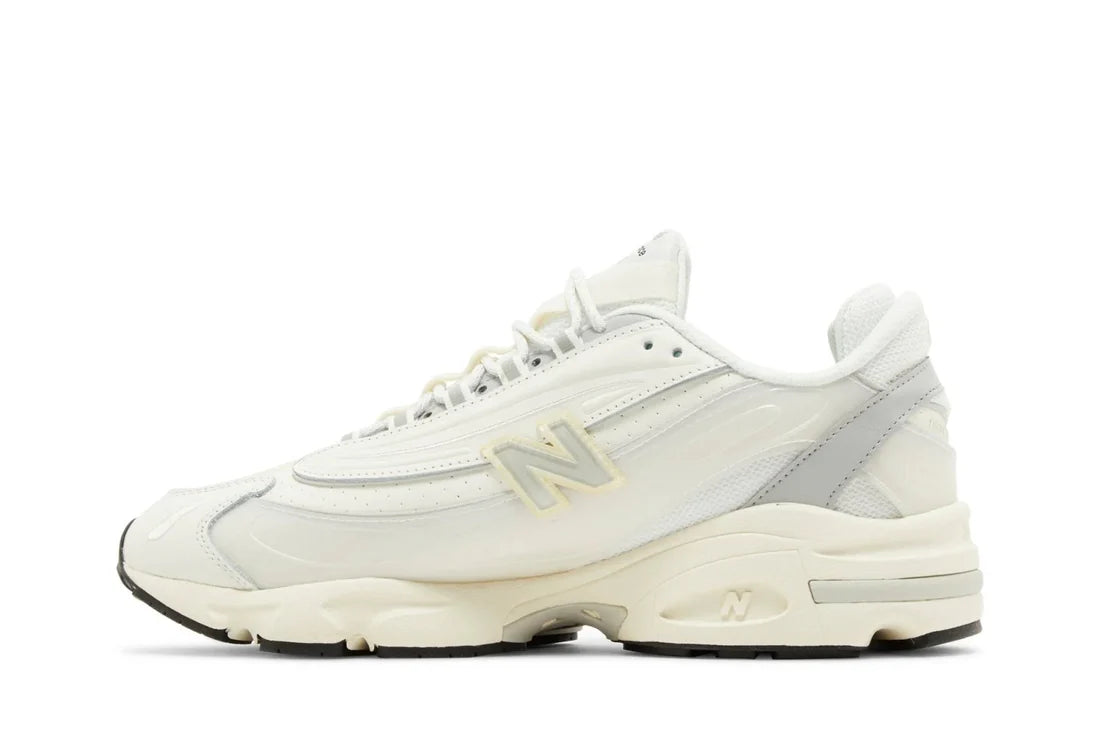 New Balance 1000