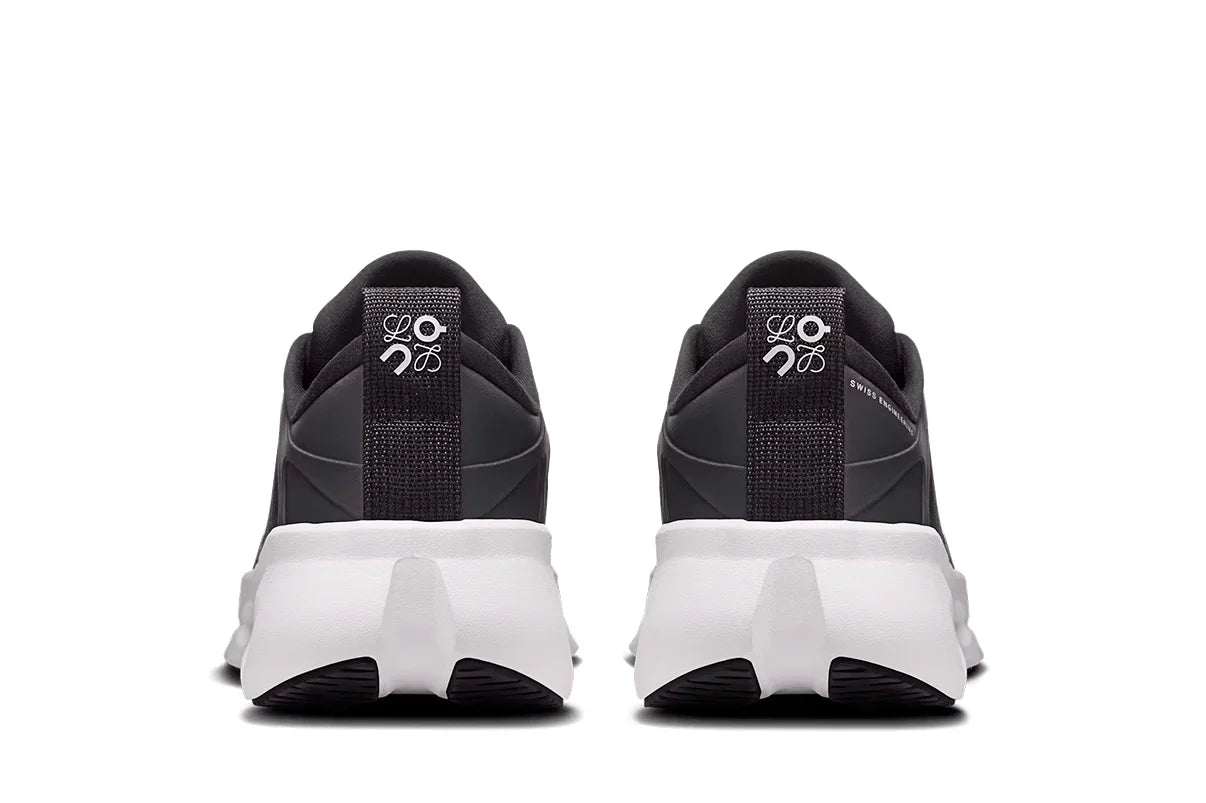 On Running Cloudsolo Loewe Black/White Preto