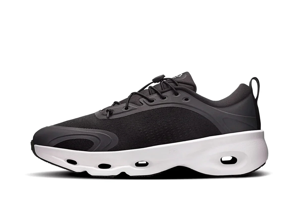 On Running Cloudsolo Loewe Black/White Preto