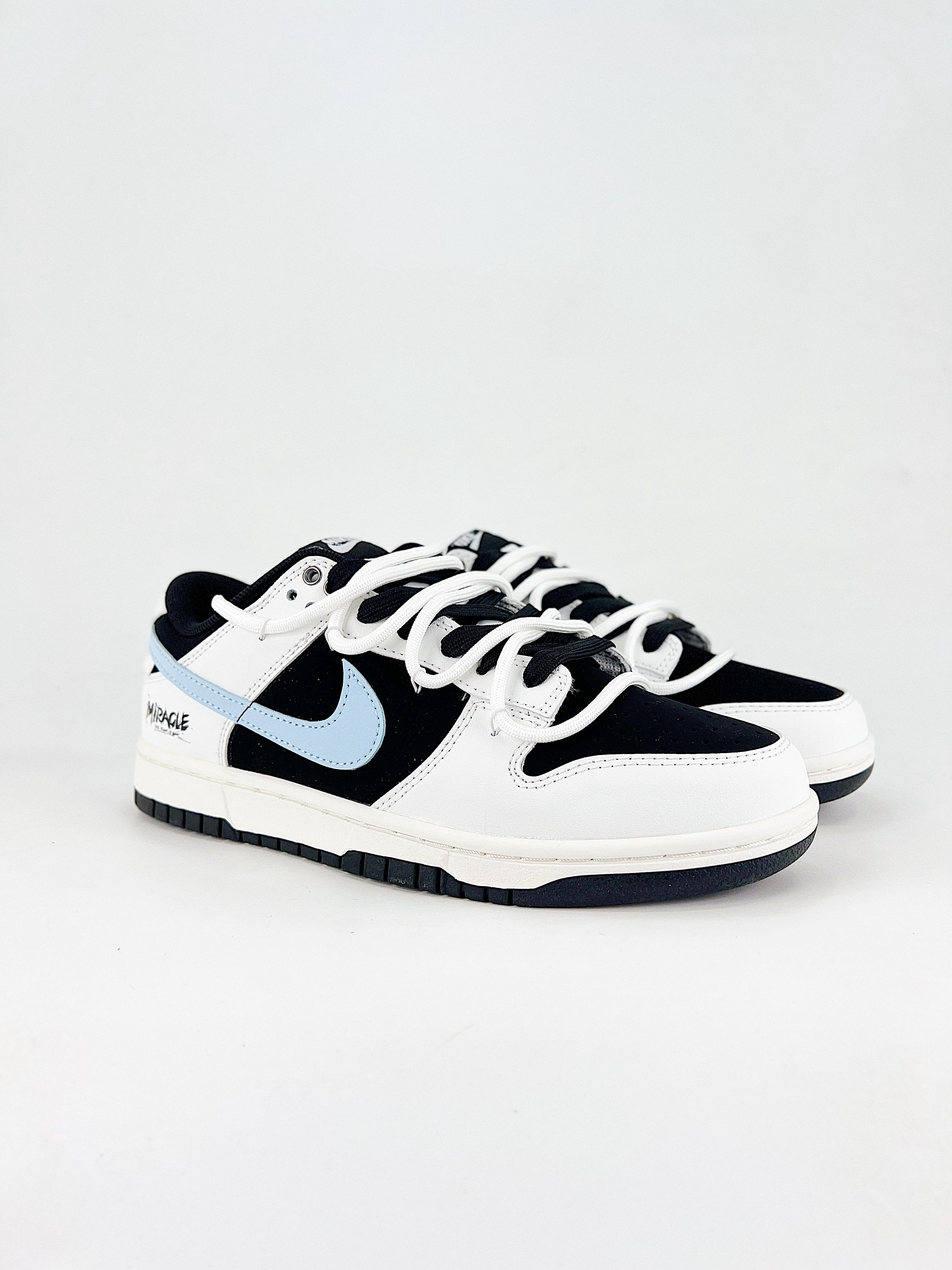 Dunk SB Low Miracle