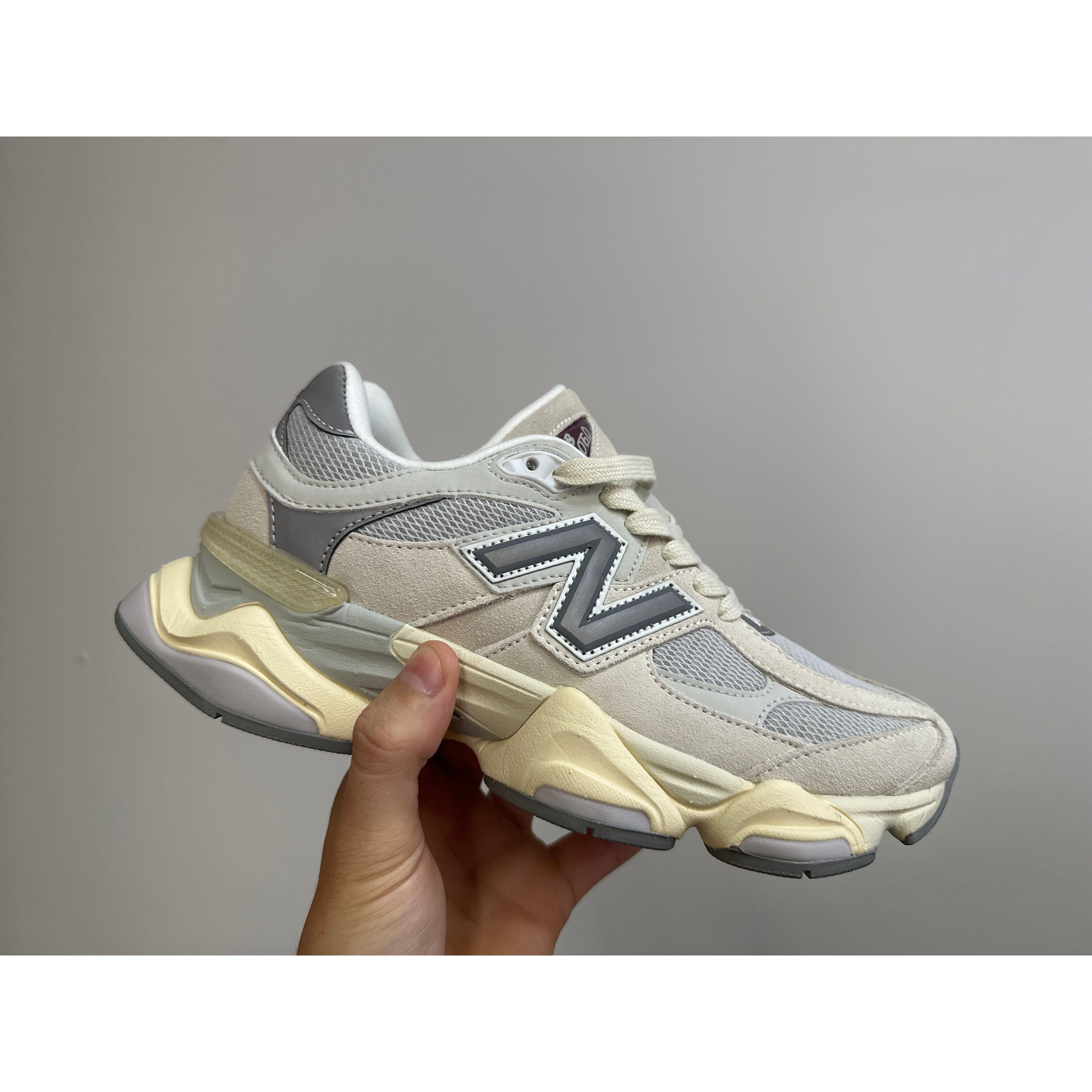 New Balance 9060 Sea Salt White (Pronta Entrega)