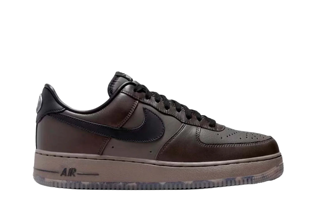 Nike Air Force 1 x Paris Marrom