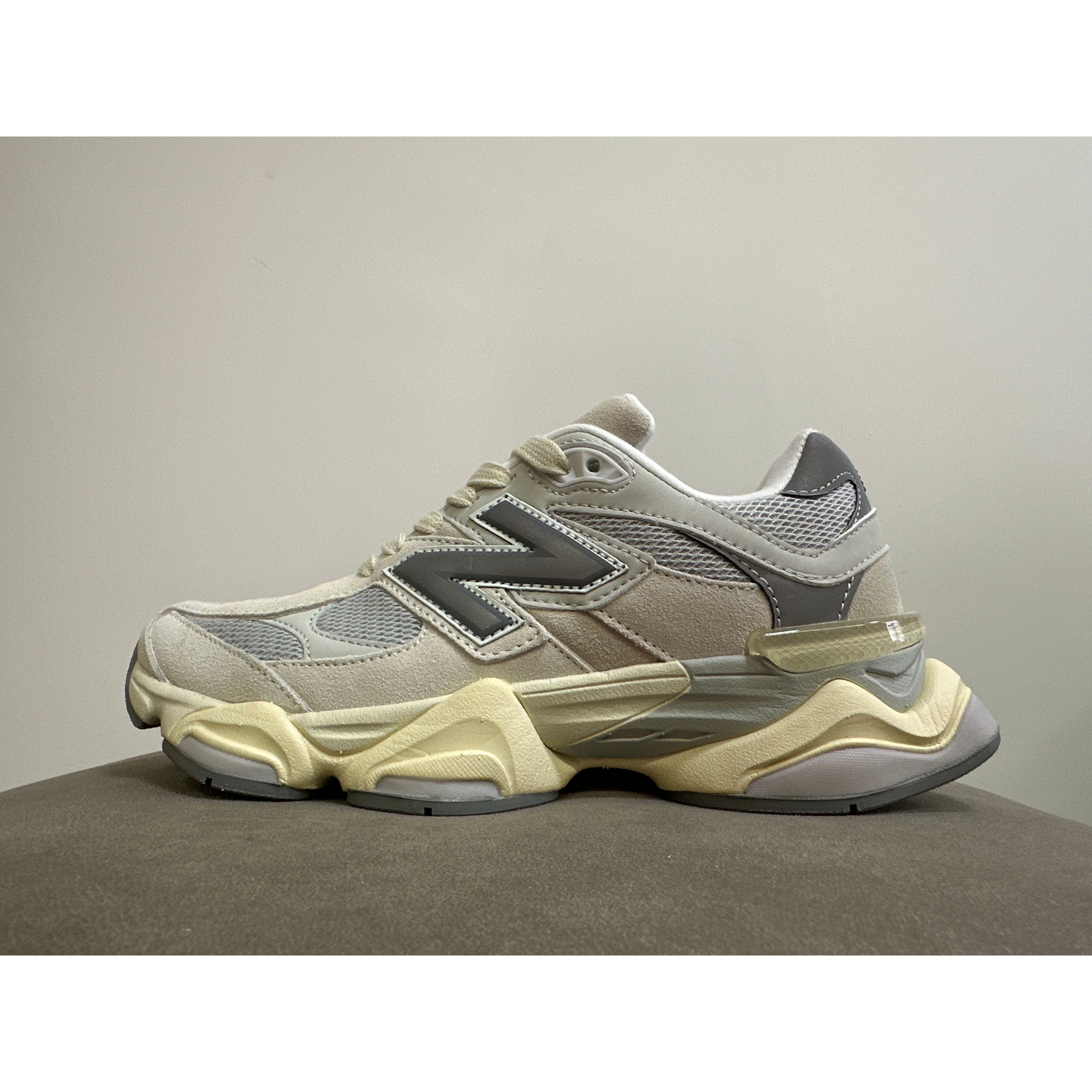 New Balance 9060 Sea Salt White (Pronta Entrega)