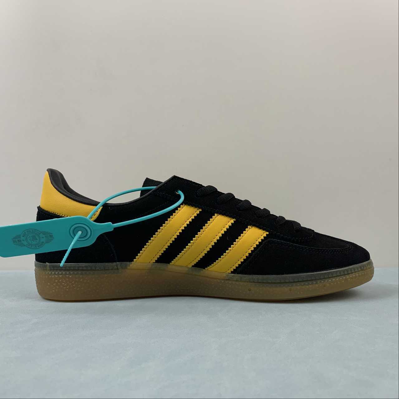 Adidas Spezial