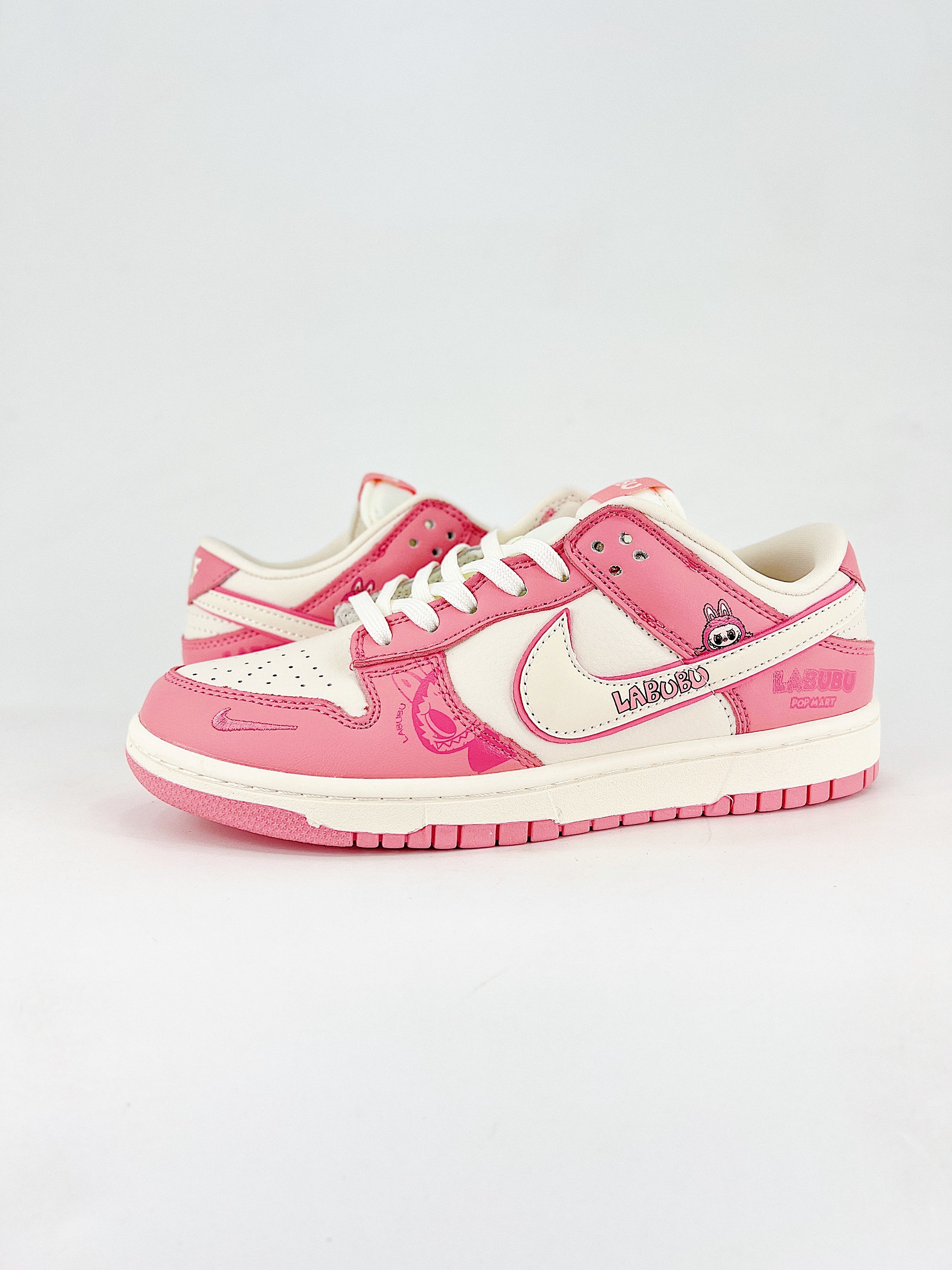 Dunk SB Low Labubu