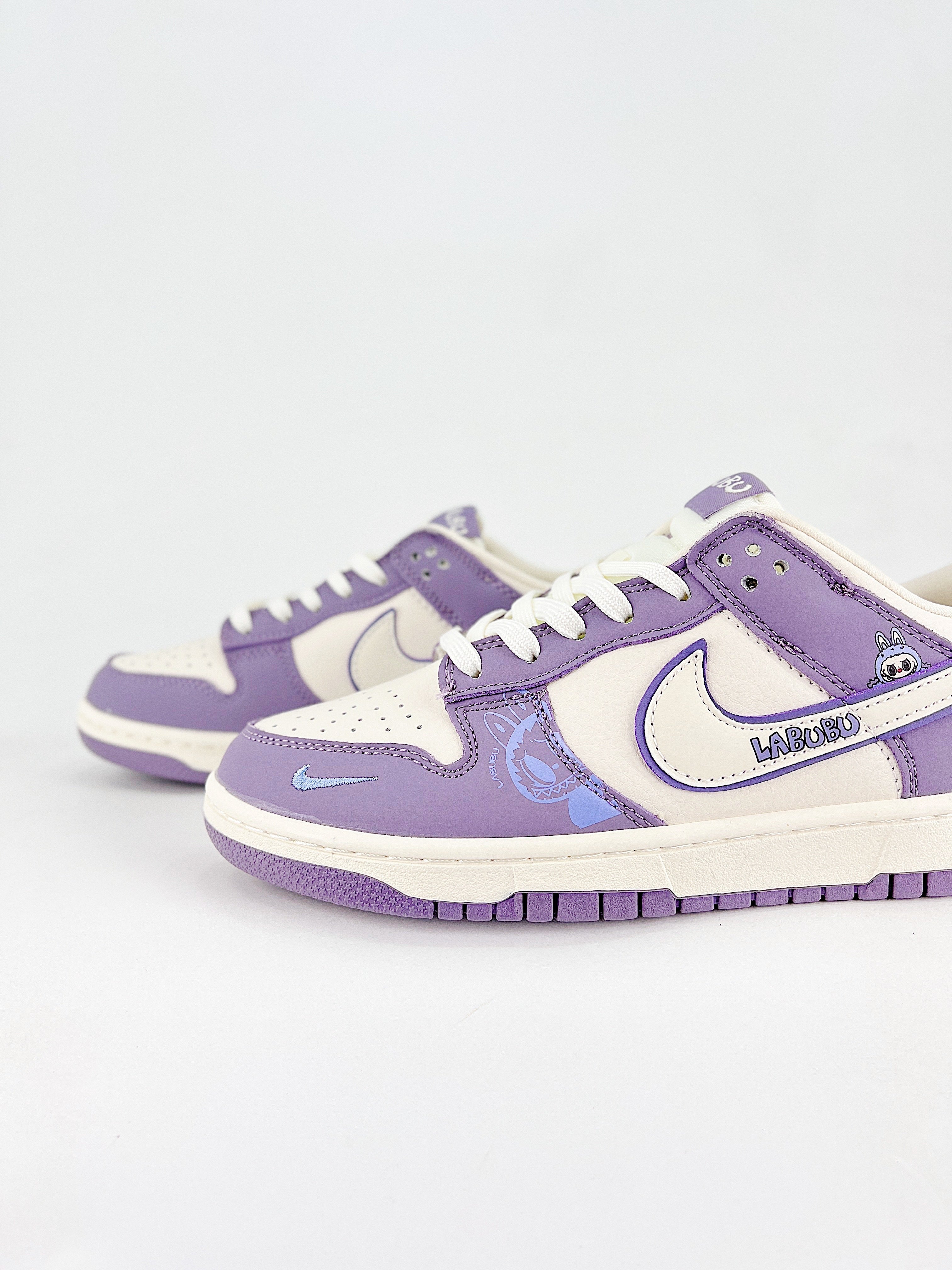 Dunk SB Low Labubu