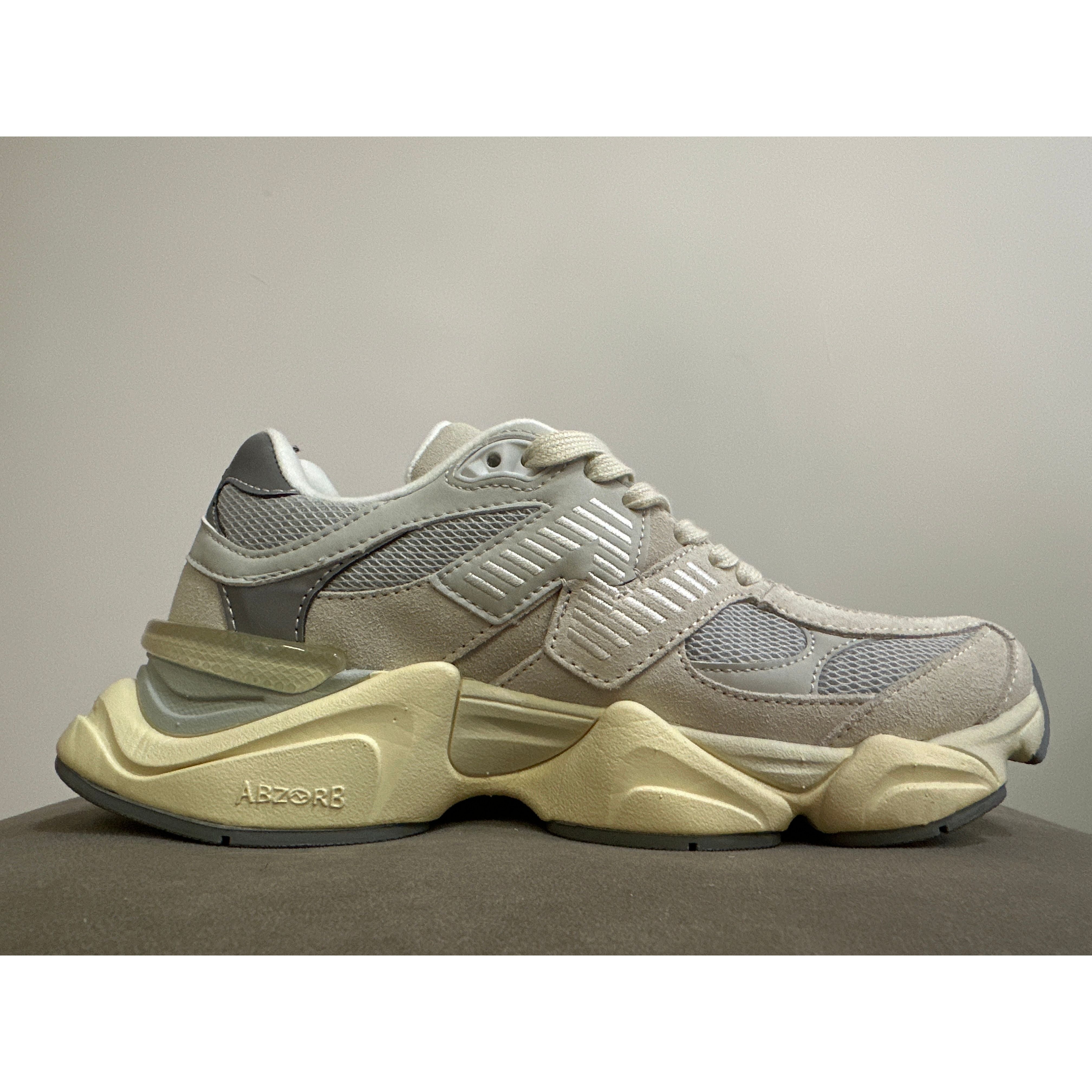 New Balance 9060 Sea Salt White (Pronta Entrega)