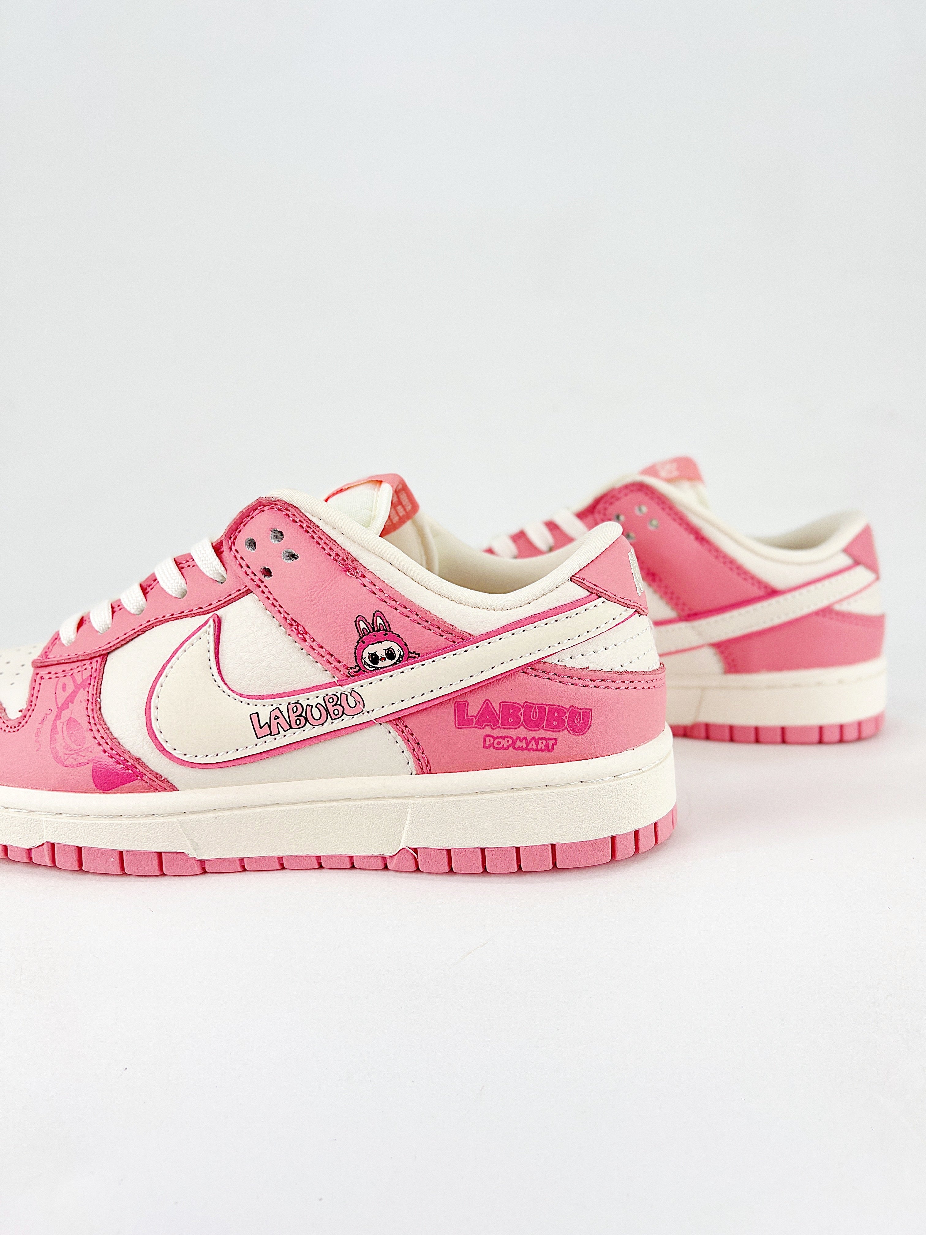 Dunk SB Low Labubu