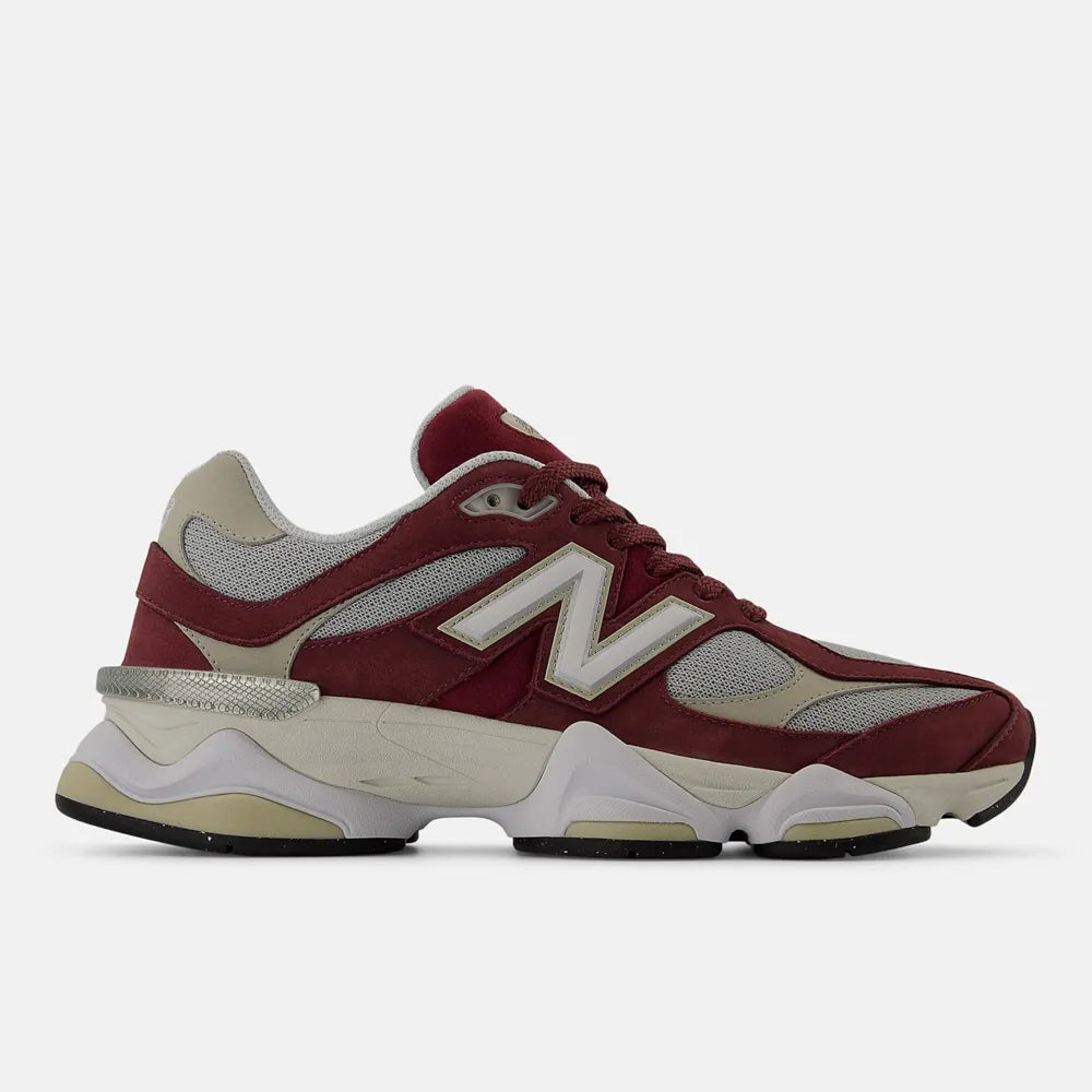 Tênis New Balance 9060 Vermelho
