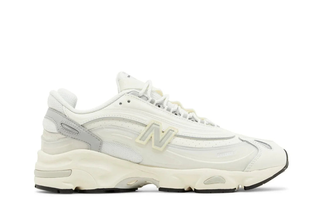 New Balance 1000