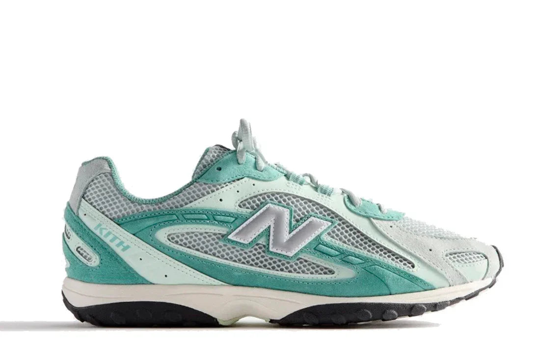 New Balance 204L