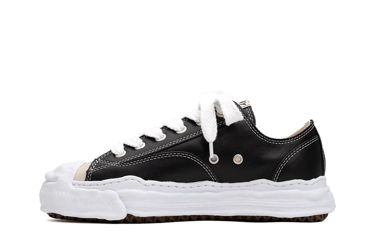 Maison Mihara Yasuhiro "Hank" OG Sole Leather Low-top Preto/Branco